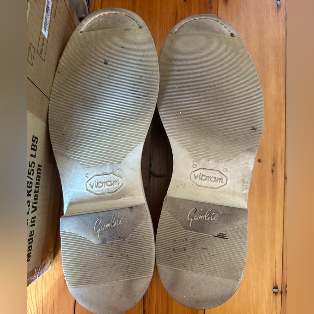 Allen Edmonds Neumok Suede Wingtip Oxford Size 8.5 - image 4